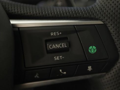 Used 2024 Mitsubishi Outlander SE FWD image 26