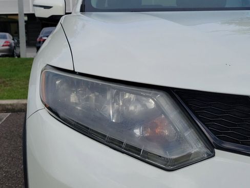 Used 2016 Nissan Rogue SL FWD image 2