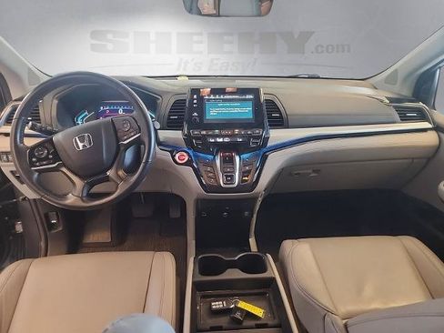 Used 2022 Honda Odyssey Touring image 3