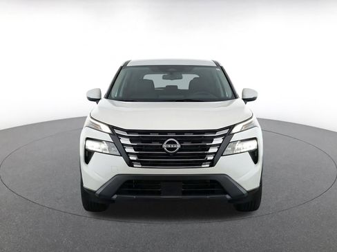 Used 2025 Nissan Rogue SV AWD/4WD image 2