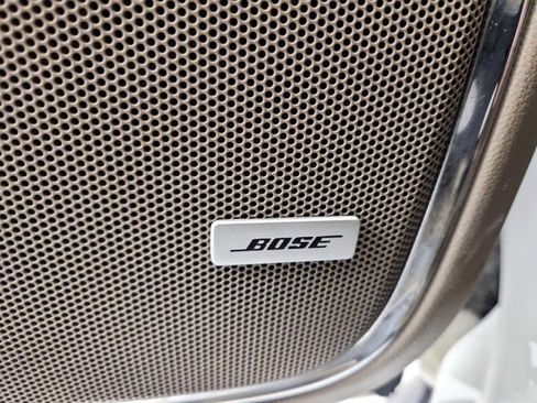 Used 2019 Chevrolet Suburban Premier image 6