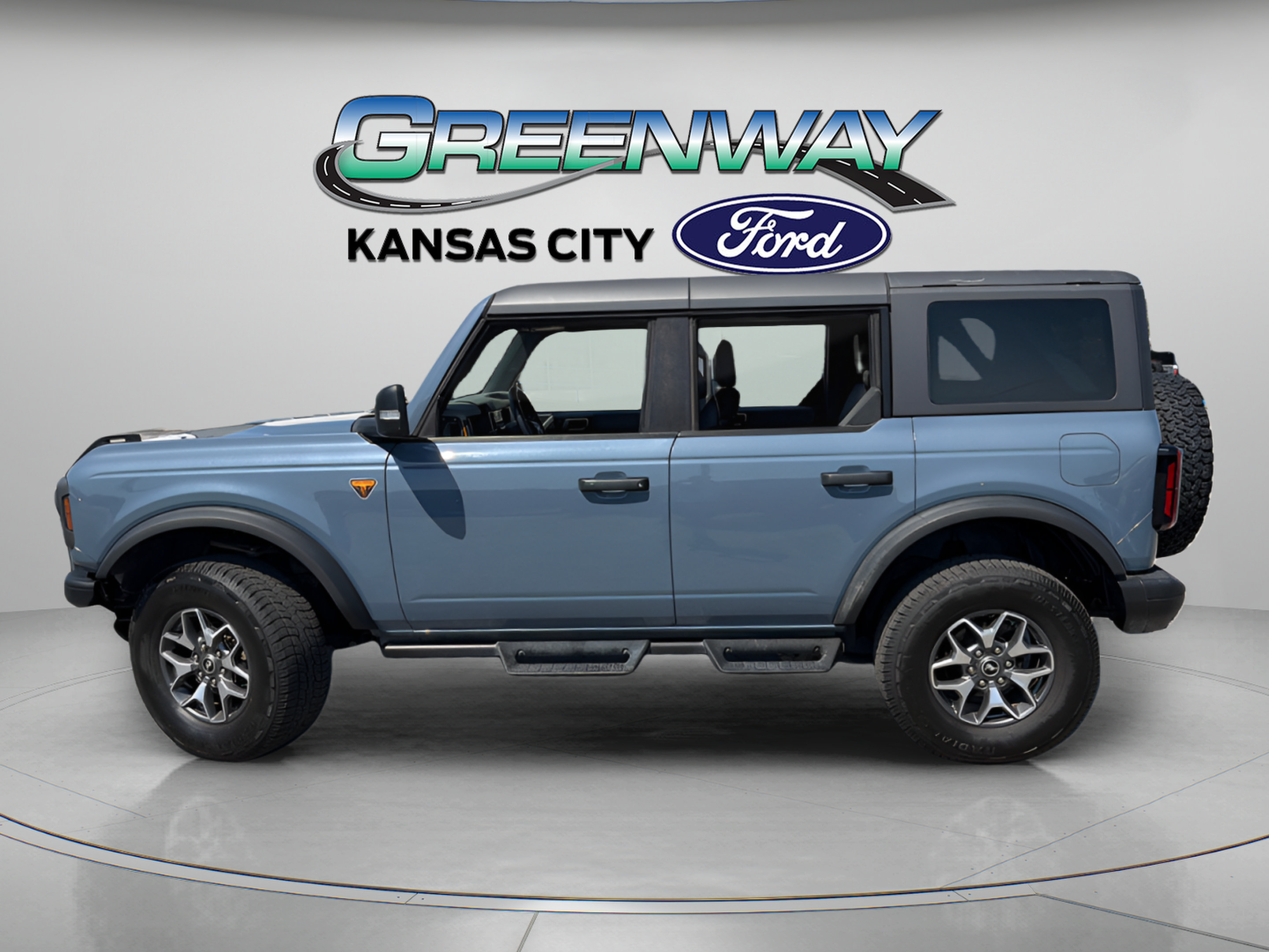 Used 2023 Ford Bronco Badlands AWD/4WD image 5