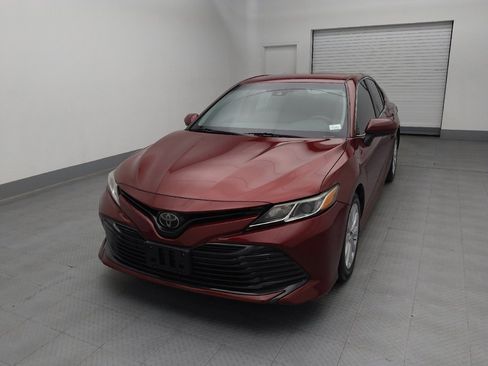 Used 2018 Toyota Camry LE image 15