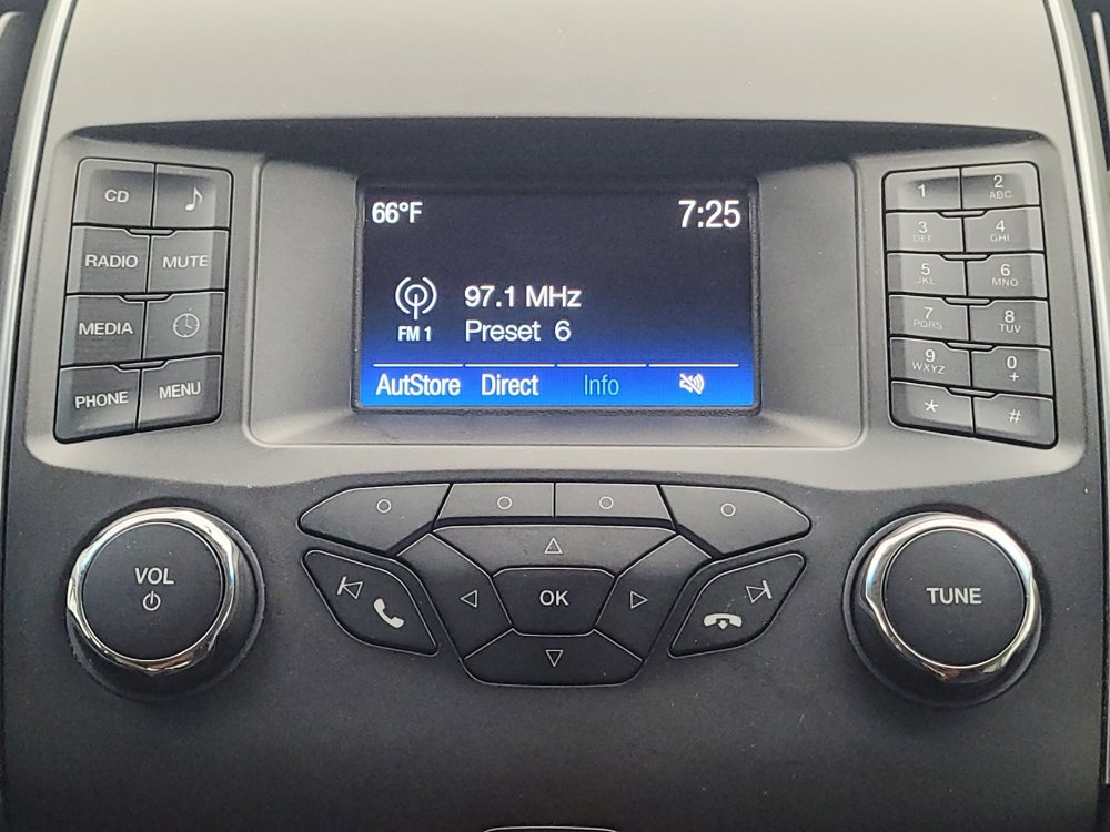 Used 2018 Ford Edge SE FWD image 25