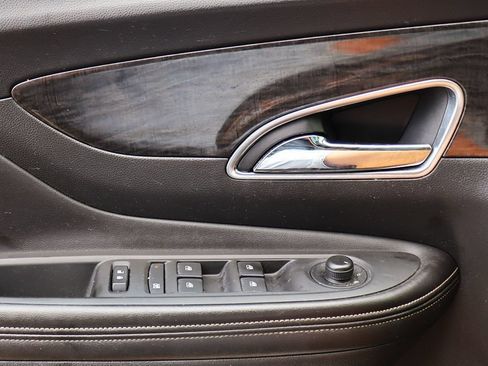 Used 2016 Buick Encore FWD image 40