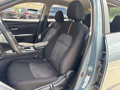 Used 2024 Nissan Sentra SR FWD image 9