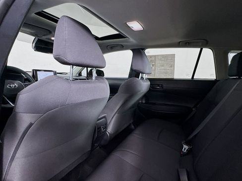 Used 2024 Toyota Corolla Cross LE image 19