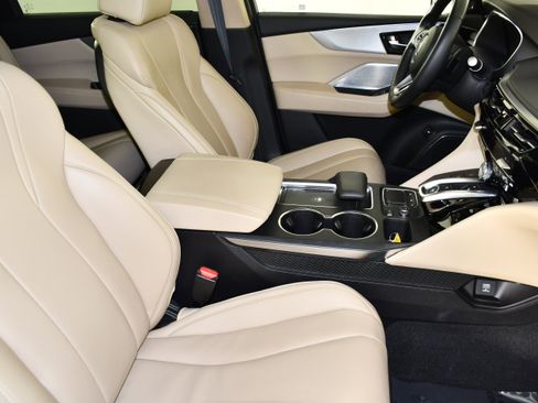 Certified 2024 Acura MDX SH-AWD w/ Technology Package image 42
