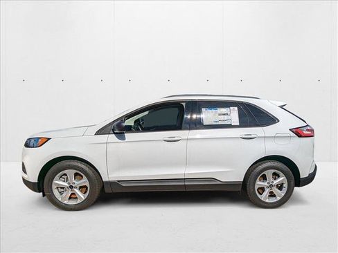 New 2024 Ford Edge SE image 5