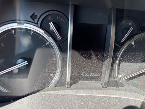 Used 2020 Toyota 4Runner Limited image 9