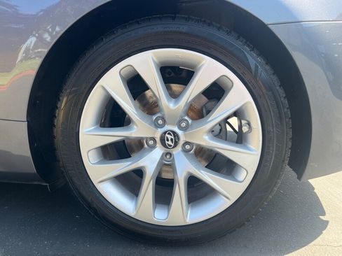 Used 2015 Hyundai Genesis 3.8 image 24