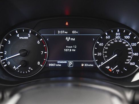 Used 2024 INFINITI QX50 Luxe image 16