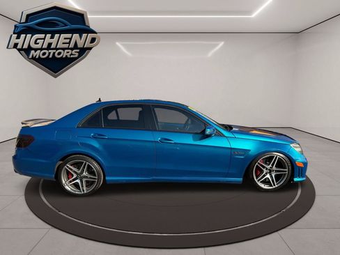 Used 2011 Mercedes-Benz E 63 AMG Sedan image 9