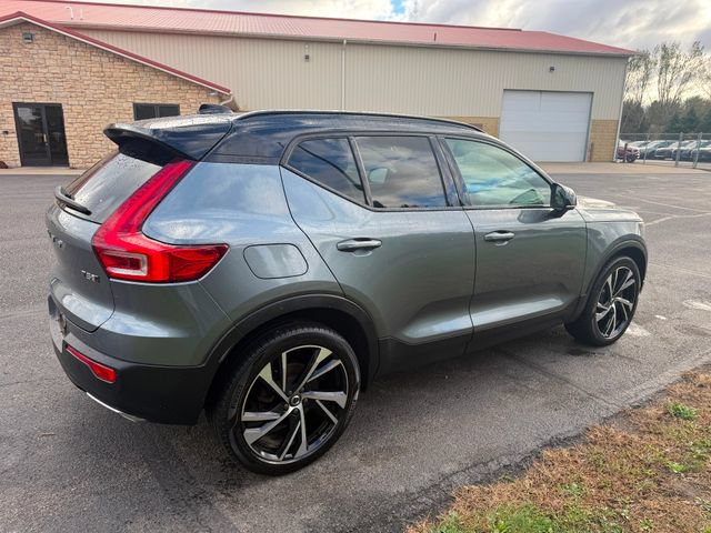 Used 2019 Volvo XC40 T5 R-Design AWD/4WD image 4