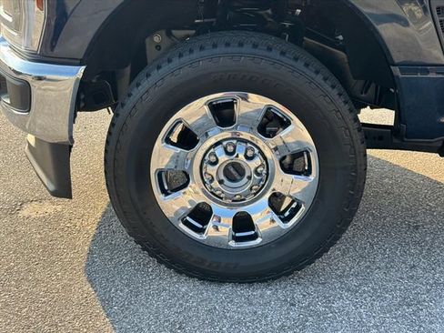 Used 2024 Ford F250 Lariat w/ Chrome Package AWD/4WD image 9