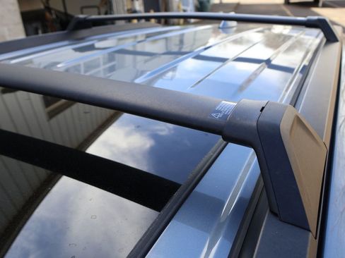 Used 2024 Toyota Corolla Cross LE w/ Moonroof Package image 34