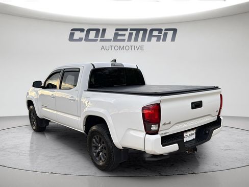 Used 2023 Toyota Tacoma SR5 w/ Technology Package AWD/4WD image 3