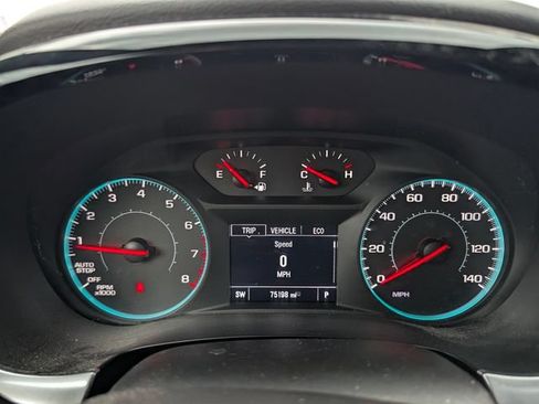 Used 2022 Chevrolet Traverse LS AWD/4WD image 20