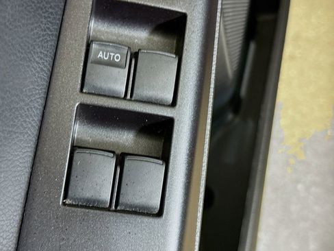 Certified 2018 Toyota RAV4 XLE image 18