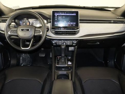 Used 2024 Jeep Compass Latitude AWD/4WD image 14