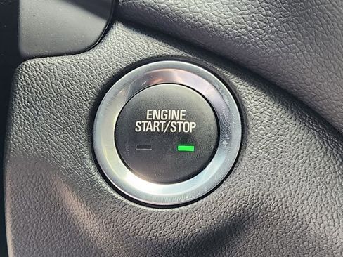 Used 2023 Chevrolet Equinox LT image 20