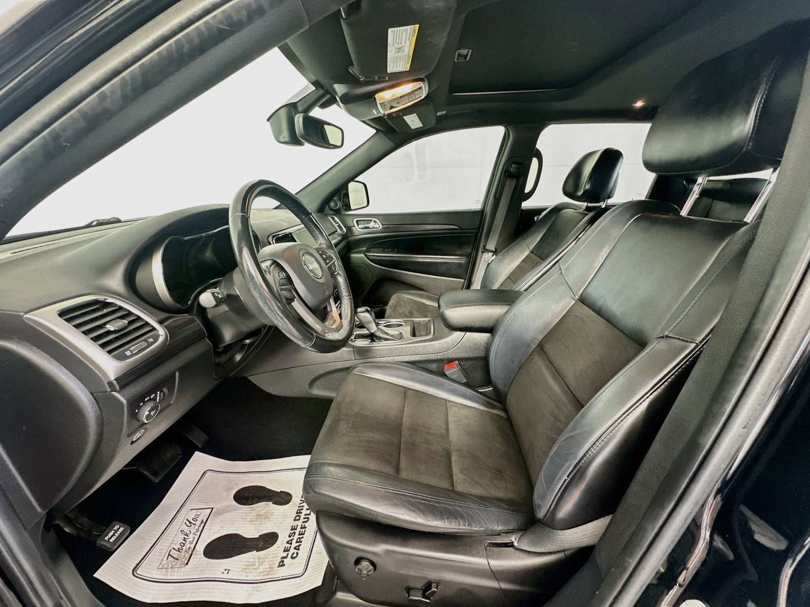Used 2019 Jeep Grand Cherokee Altitude AWD/4WD image 20