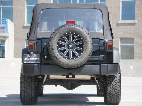 Used 2016 Jeep Wrangler Unlimited Sport w/ Max Tow Package AWD/4WD image 19