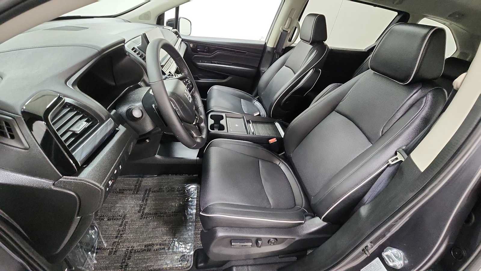 Used 2026 Honda Odyssey Elite image 13
