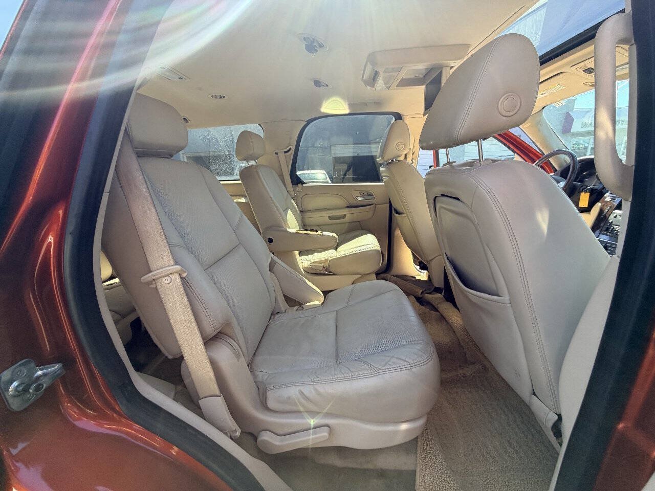 Used 2007 Cadillac Escalade 2WD w/ Information Package image 67