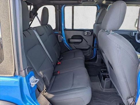 Used 2023 Jeep Wrangler Willys image 19