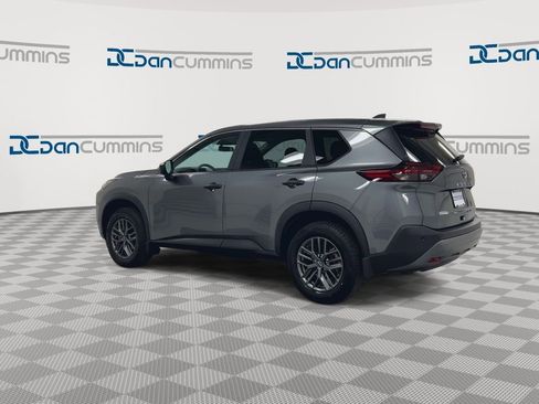 Used 2023 Nissan Rogue S image 6