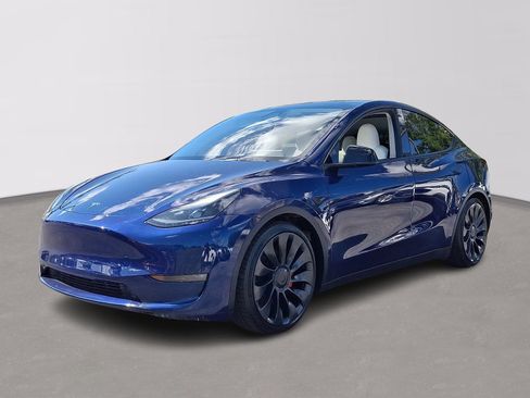 Used 2023 Tesla Model Y Performance AWD/4WD image 3