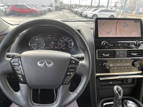 Certified 2023 INFINITI QX80 Premium Select w/ All-Season Package image 8