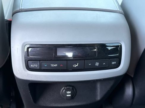 Used 2025 Hyundai Palisade SEL FWD image 24