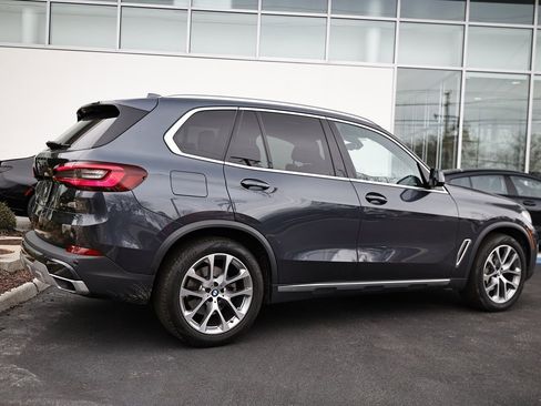 Used 2022 BMW X5 xDrive40i w/ Premium Package image 7