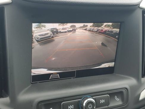 Certified 2023 GMC Terrain SLE w/ Driver Convenience Package AWD/4WD image 25