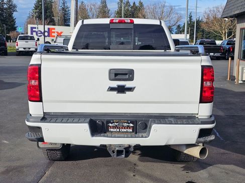 Used 2016 Chevrolet Silverado 3500 LTZ image 4