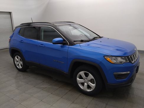 Used 2019 Jeep Compass Latitude w/ Cold Weather Group AWD/4WD image 11