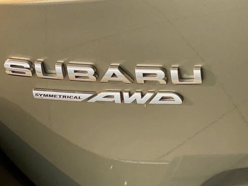 Used 2019 Subaru Forester Limited AWD/4WD image 12