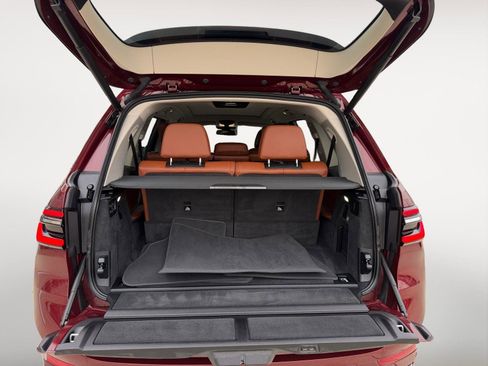 Used 2024 BMW X7 xDrive40i w/ Executive Package image 20