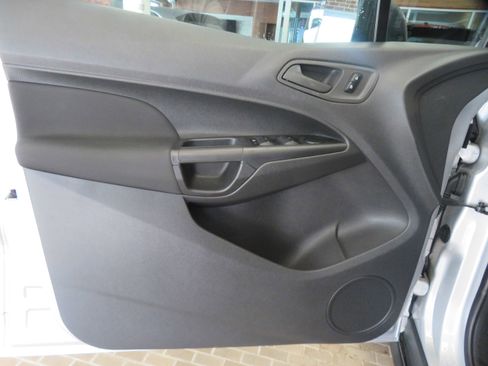 Used 2016 Ford Transit Connect XL image 13
