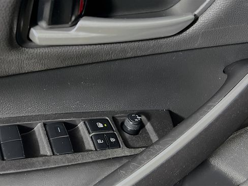 Used 2024 Toyota Corolla SE FWD image 17