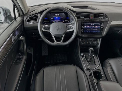 Used 2024 Volkswagen Tiguan Wolfsburg Edition image 22