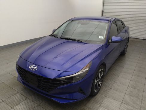 Used 2023 Hyundai Elantra SEL w/ Convenience Package FWD image 15