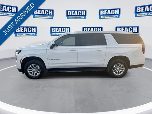 New 2026 Chevrolet Suburban LS image 5