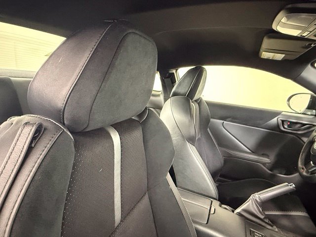 Used 2025 Toyota GR86 Premium RWD image 27