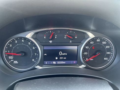 Certified 2022 GMC Terrain SLT image 11