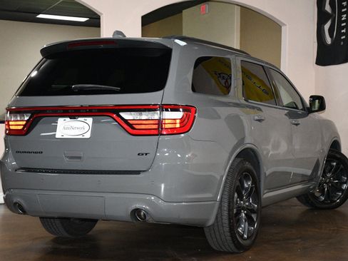 Used 2022 Dodge Durango GT RWD image 5