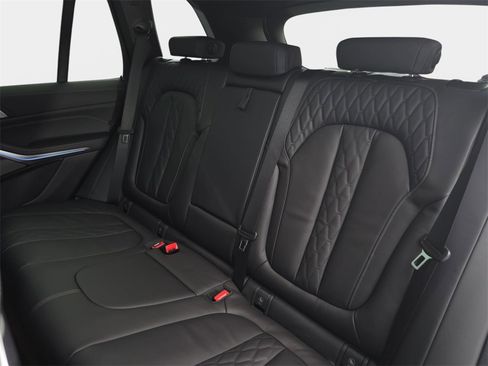 New 2026 BMW X5 xDrive50e w/ M Sport Package image 14