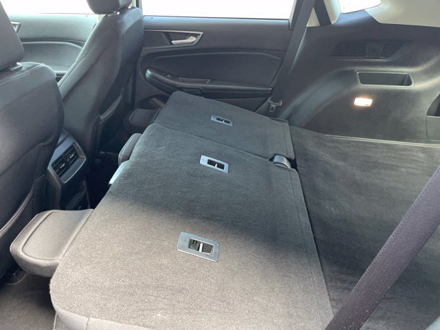 Used 2020 Ford Edge SE FWD image 58
